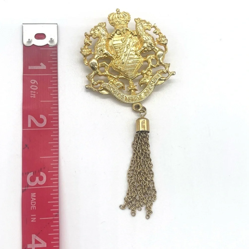 Vintage Rare Providentiae Memorabilia Crown Brooch